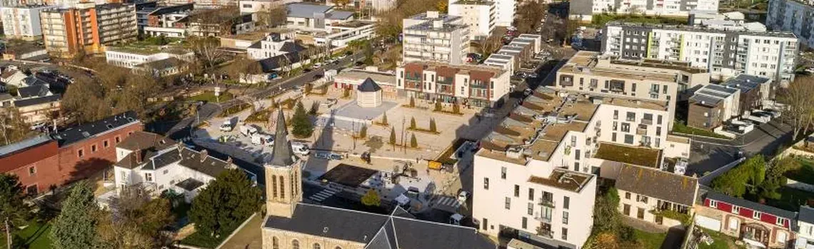 Entreprise de nettoyage à Gonfreville-l’Orcher — la place du Vieux Colombier et le clocher de l’église Notre-Dame-de-la-Consolation