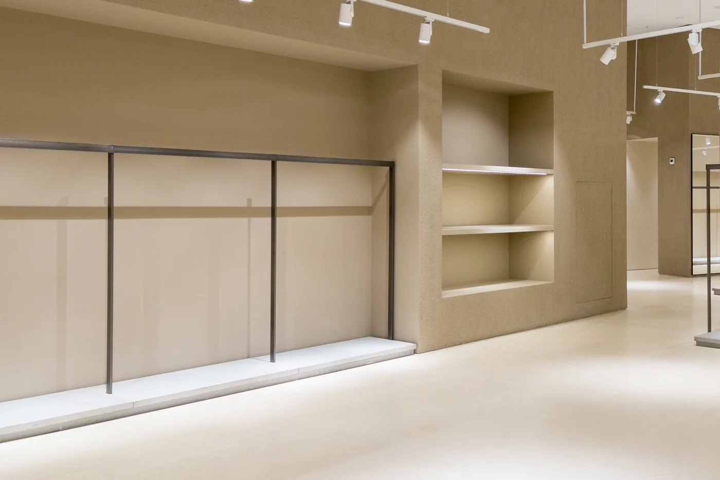Nettoyage après travaux de boutique au Havre — local commercial remis en état par ProClean avant ouverture